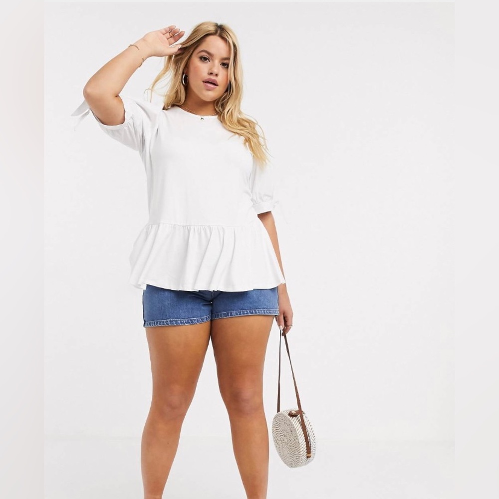 New Look Curve peplum hem puff sleeve poplin tee in white